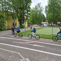 Dopravné ihrisko na Vlčincoch získalo nové bicykle pre deti