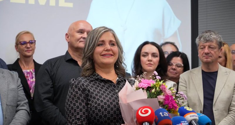 Erika Jurinová obhájila post predsedníčky, poznáme aj nových krajských poslancov