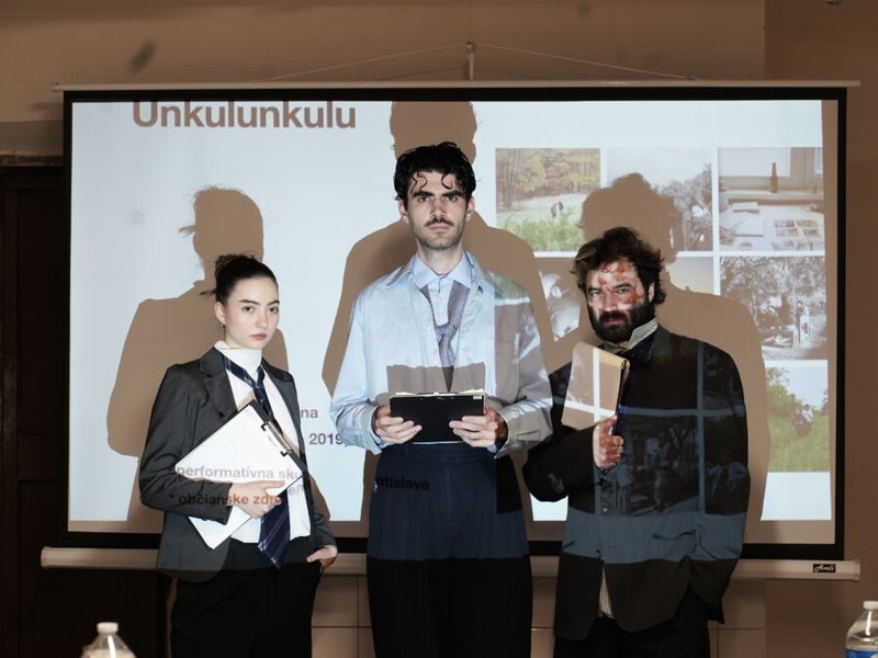 Festival Kiosk prinesie na Mestský úrad v Žiline predstavenie Inventúra