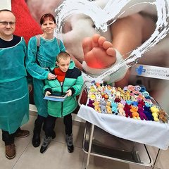 Háčkované chobotničky pomáhajú v Martine predčasne narodeným deťom