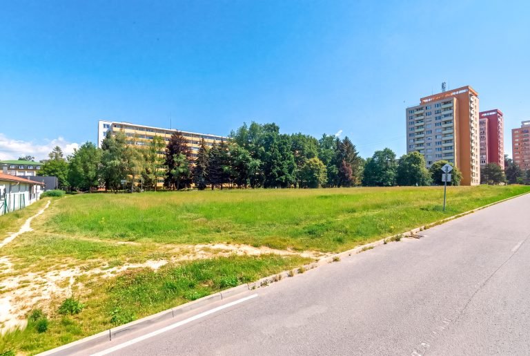 Hliny budú mať nový park, začína výstavba na Bajzovej ulici