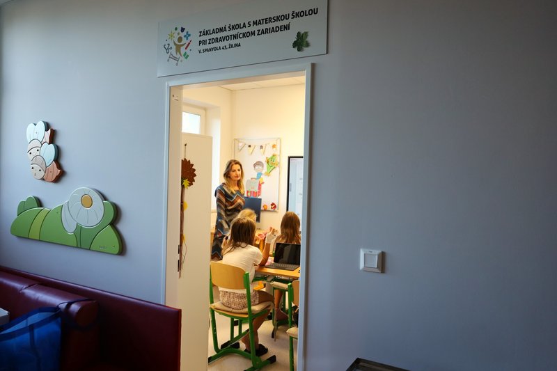 Hospitalizácia v Žiline už neznamená stopku vo vzdelávaní pre malých pacientov