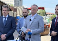 Koniec po 30 rokoch - Kto bude v Žiline opravovať výtlky