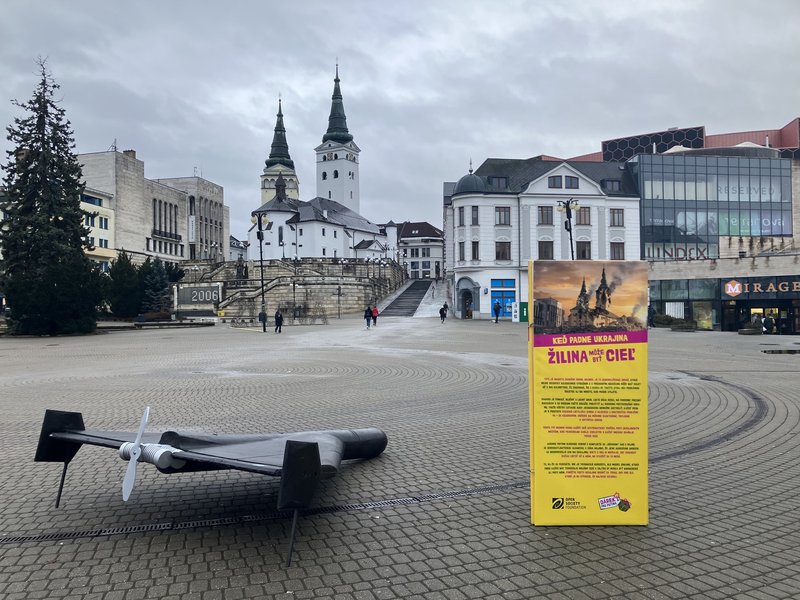 Maketa dronu v Žiline
