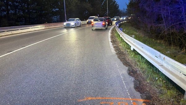 Polícia v Martine hľadá svedkov nehody - Vodič čierneho Audi po čelnej zrážke ušiel