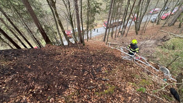 Požiar nad Ľubochňou - Oheň zasiahol najprísnejšie chránené územie