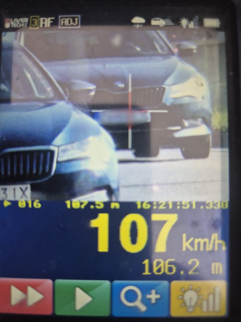 Rýchla jazda na žilinskom obchvate skončila v pôrodnici. Pozrite sa prečo