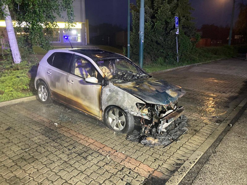 Škoda 6 500 eur za pár minút - Kto zapaľuje autá v Žiline