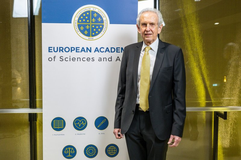 Svetový úspech martinskej medicíny - Profesor Lukáš Plank sa stal členom Európskej akadémie vied a umení