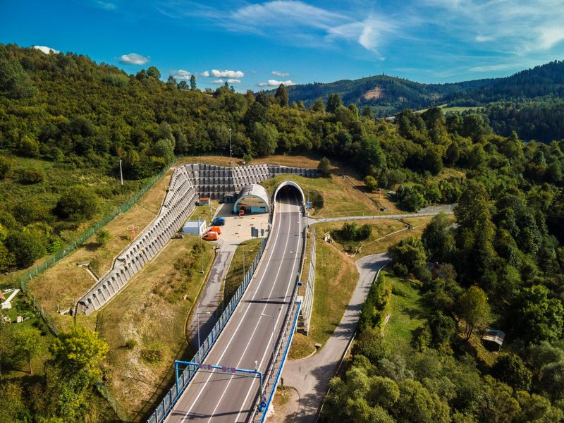 Uzávery na diaľnici D3 - Kysucké tunely čaká jarná údržba, vodičov obchádzkové trasy