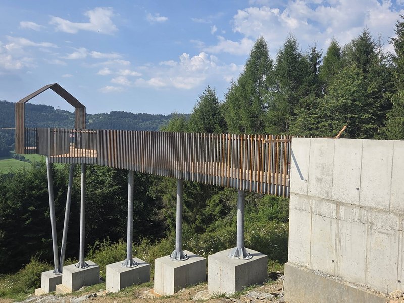 V Korni otvorili novú vyhliadku, ponúka panoramatický výhľad na Živčákovú