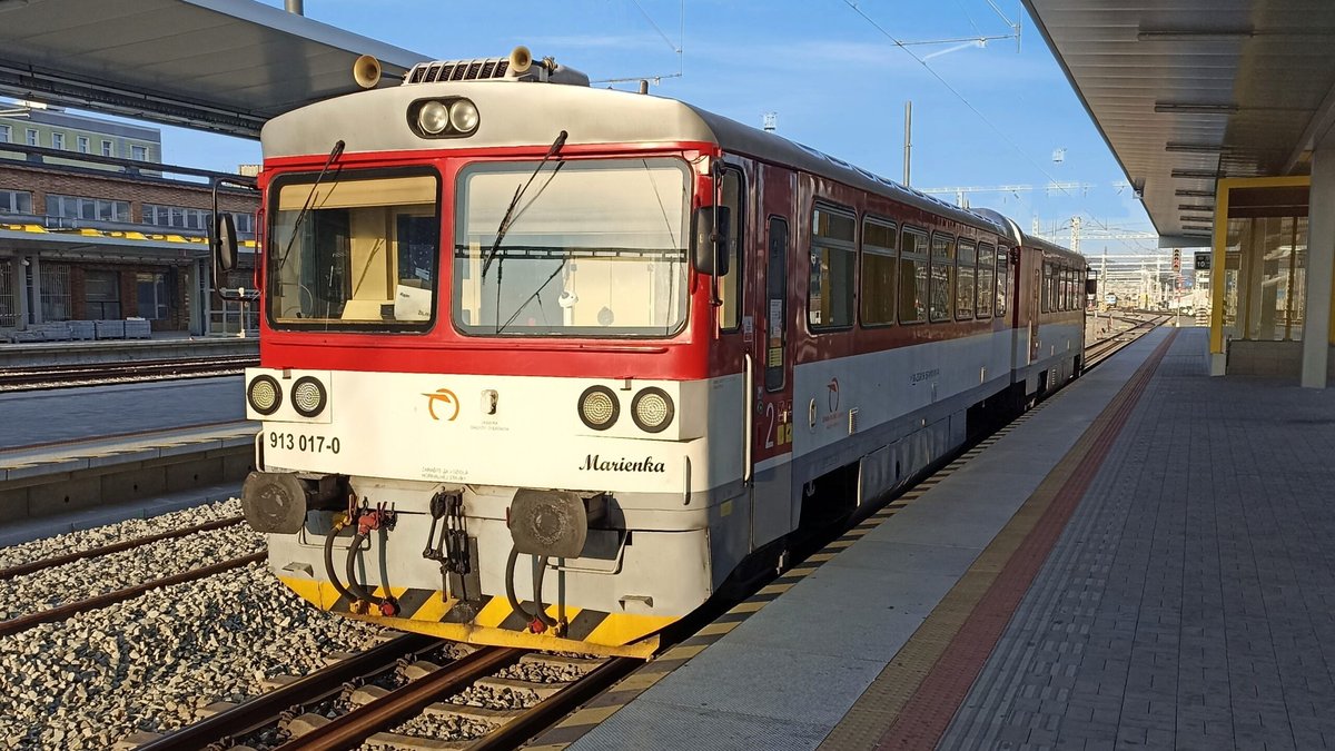 Veľká železničná výluka v Žiline - Vlaky do Rajca a Považskej Bystrice nahradia autobusy
