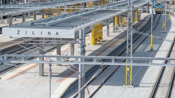 Železničný uzol Žilina čaká zmena napájacej sústavy, cestujúci musia počítať s meškaniami