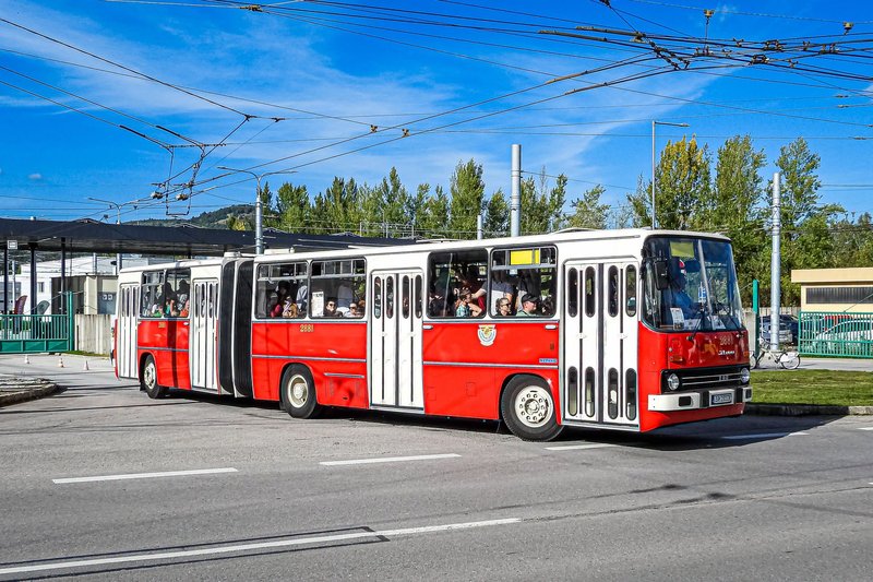 Žilinská MHD sa vrátila v čase - V uliciach jazdili historické autobusy